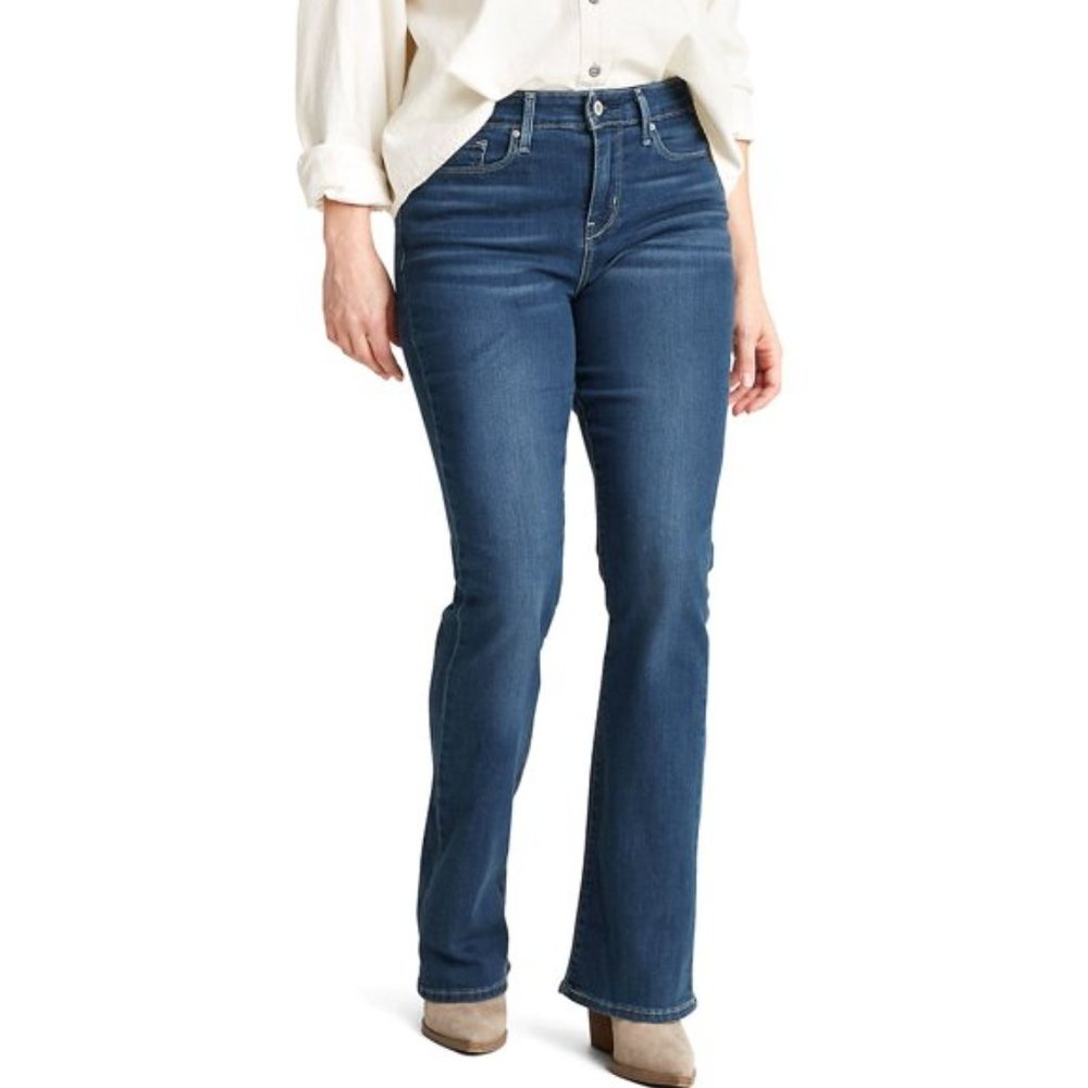 Signature by Levi Strauss & Co. Y2K Inspired Mid Rise Gold Label Bootcut Jeans